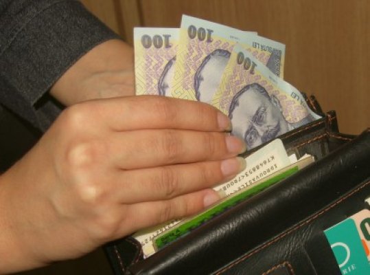 1435 de lei, salariul mediu net în Constanţa